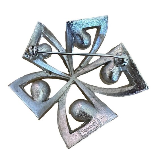 VTG Crown Trifari Brooch Pin 1 5/8" Windmill Faux Pearls‎ Silver Tone Signed MCM - Picture 2 of 5